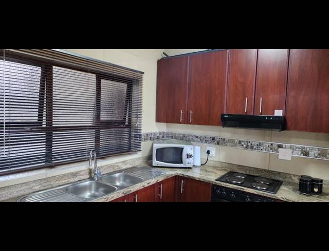 2 BEDROOM APARTMENT FOR SALE IN AMANZIMTOTI